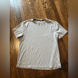 Banana Republic Luxe Touch Short Sleeve Tee size Large in Gray